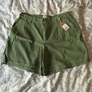Boden 6-in inseam shorts, NWT, Size 10